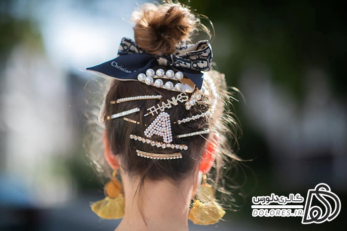 چه اکسسوری برای موهای نازک بهتر است؟ 4 بهترین اکسسوری مو برای موهای نازک